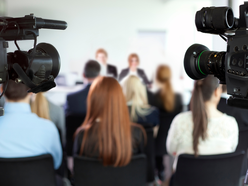 Dịch vụ báo đài