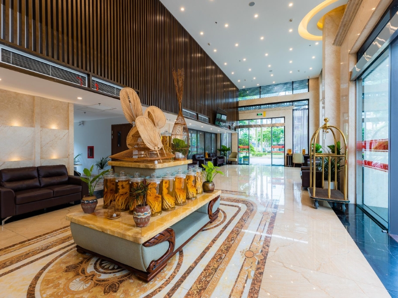  Century Ha Long