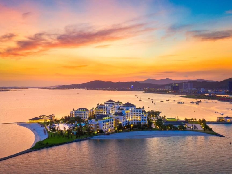  Vinpearl Ha Long Bay Resort